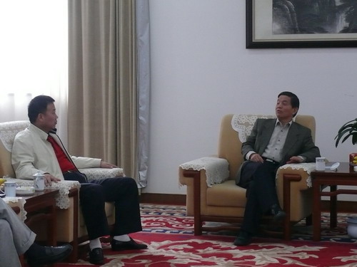 家紡協會會長楊東輝來訪疊石橋