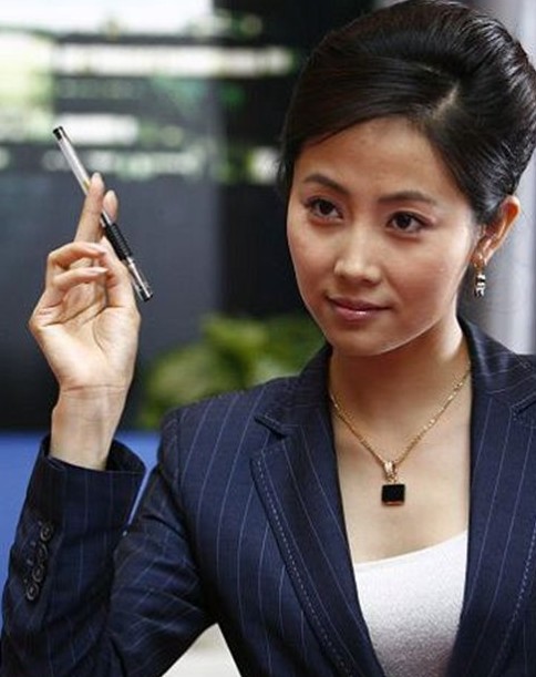 李芯逸加入柏年家紡綠色環保宣傳