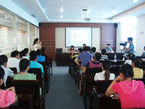 富億達家紡首屆團支部直選大會勝利召開