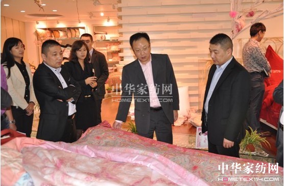 �����M�������ټҼ��I����