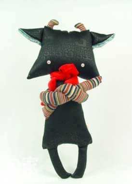 創(chuàng)意奇趣公仔萌萌抱枕要hold住哦