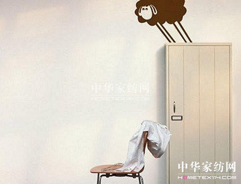 生活有滋味 另類搞怪浴簾、壁紙添趣味