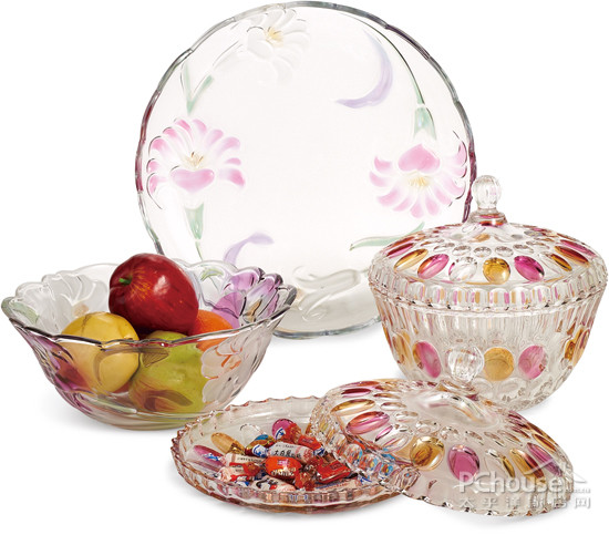 巧用玻璃單品打造花園一般的室內空間