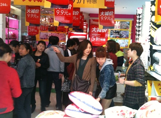 多喜愛(ài)家紡洛陽(yáng)店迎五一促銷火熱進(jìn)行中