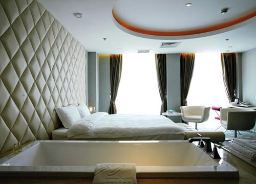 用白色構(gòu)建空間形態(tài)