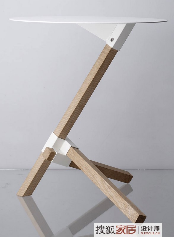 日本建筑師設計優雅便攜邊桌Tre