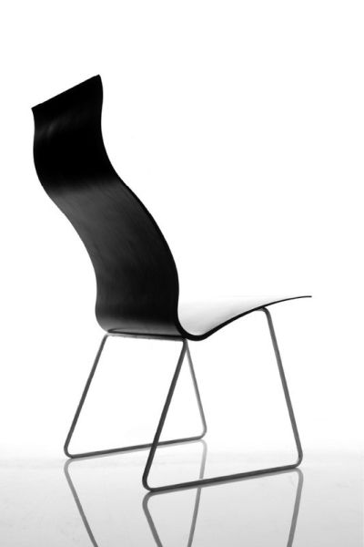 ErgonNomos:婀娜多姿的碳纖維椅