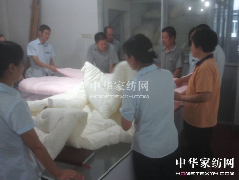 凱盛家紡深入開展2012“質(zhì)量月”活動