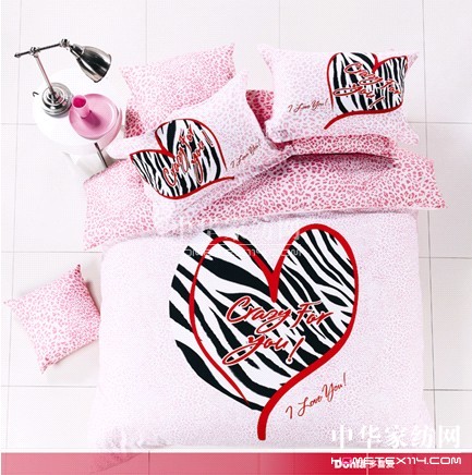 多喜愛家紡?fù)孓D(zhuǎn)色彩顛覆時(shí)尚