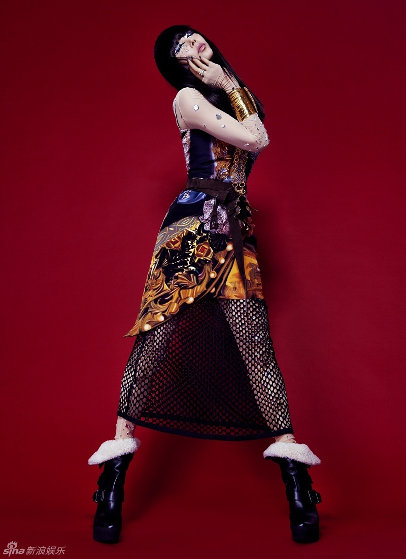 孫悅異域風情寫真曝光展辣媽魅力