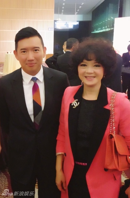 英皇春茗晚宴溫碧霞艷壓全場