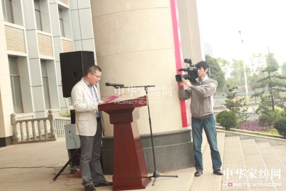 �y���������V�۸�