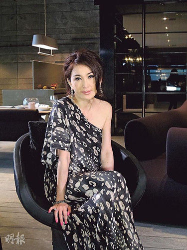 溫碧霞91歲母親病逝 感謝養(yǎng)育恩