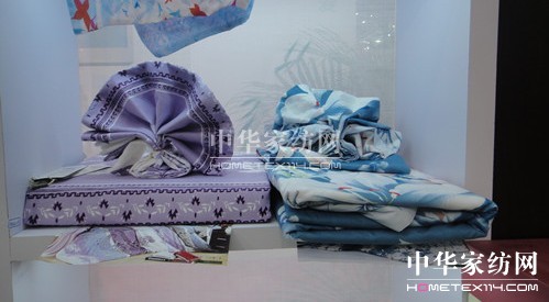 至正青花攜手海瀾家紡亮相禮品展