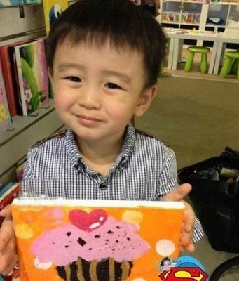 謝霆鋒為小兒子慶生三代同歡柏芝缺席