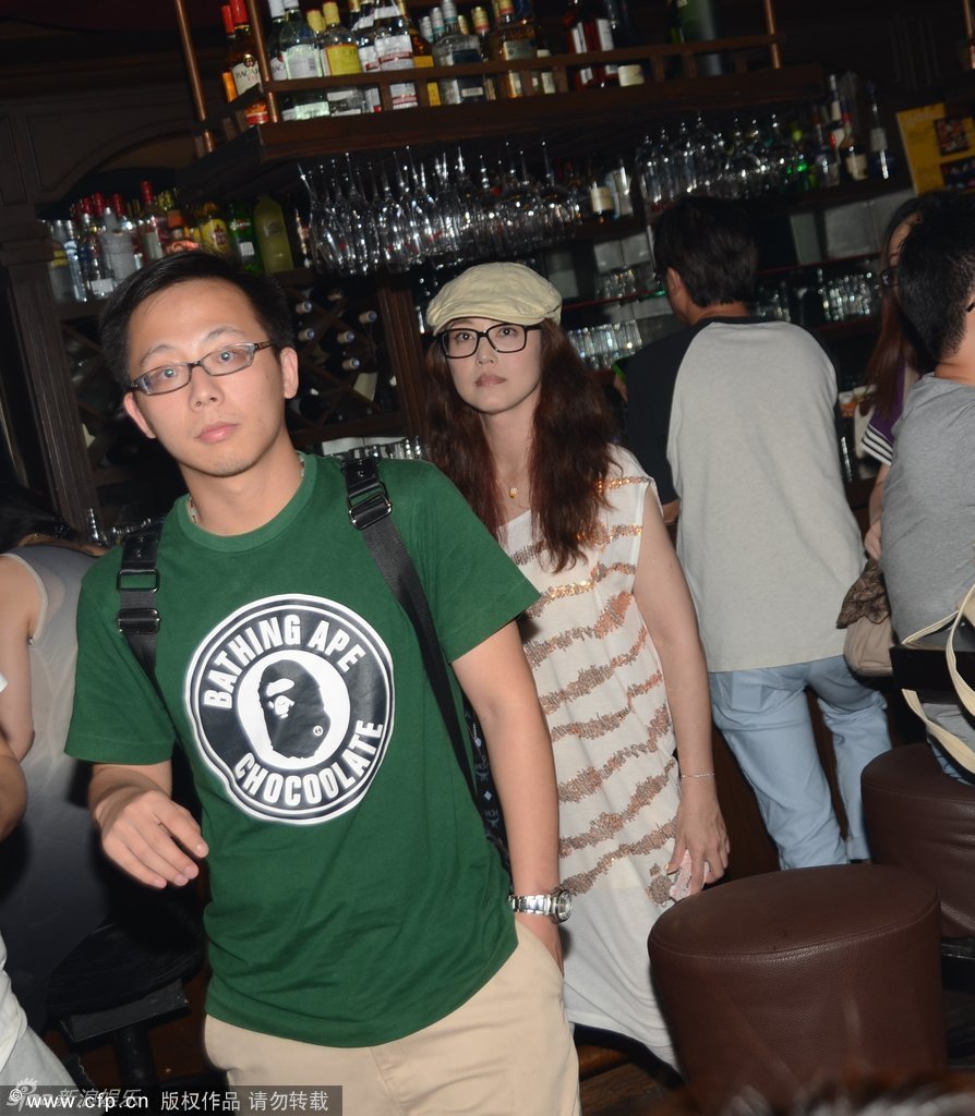 周海媚扮嫩捧場(chǎng)陳龍表演玉女變大嬸