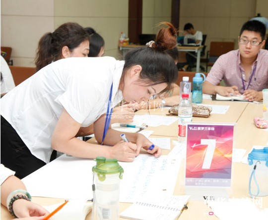 火熱夏季,紫羅蘭家紡特訓(xùn)展開