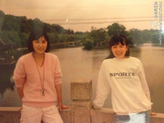 雪姨王琳曬18歲清純照蘿莉范兒十足