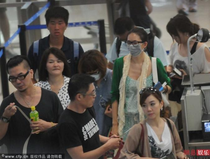 林志玲素顏現(xiàn)身虹橋機(jī)場(chǎng)