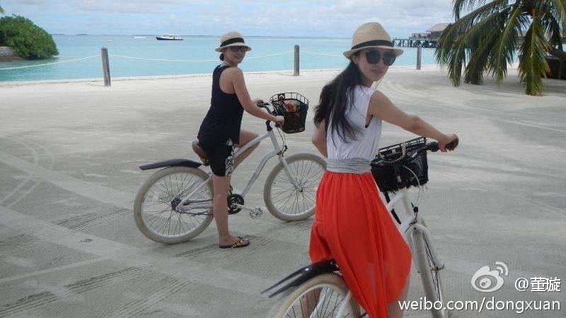 董璇赴鄭鈞劉蕓婚禮海島悠閑放松