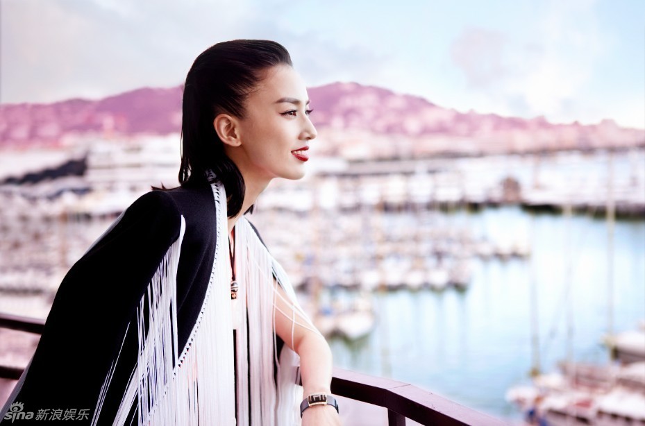 黃圣依全新時尚大片高貴冷艷