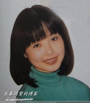 魯豫演講疑似影射自身情史 青澀舊照曝光