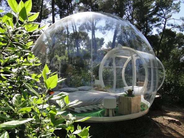睡在水晶球里法國(guó)的泡泡度假村(一)