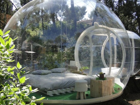 睡在水晶球里法國(guó)的泡泡度假村(一)