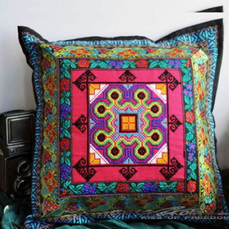 風格獨特刺繡家居陳設