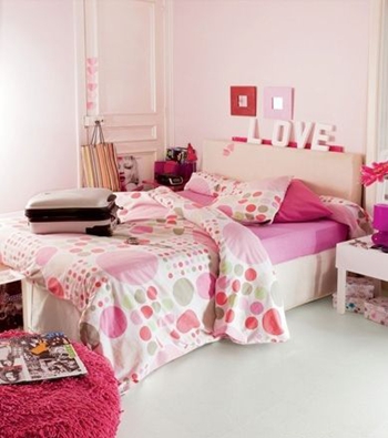 時髦裸粉家紡 營造甜蜜可愛臥室