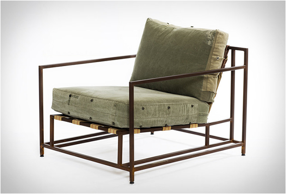 帥氣軍綠色沙發(fā)床