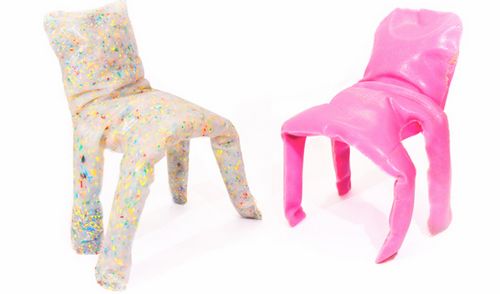 穿上厚羽絨的Frumpy椅