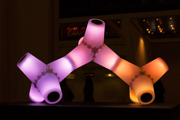 光彩奪目的交互式燈具設(shè)計