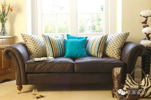 布藝靠墊:營(yíng)造創(chuàng)意家居空間