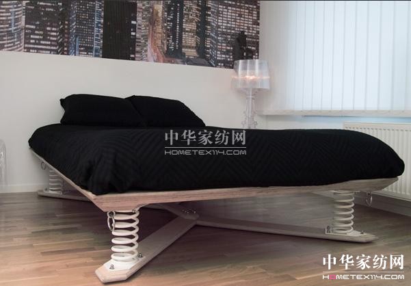 兒童處于成長期不適宜睡彈簧床