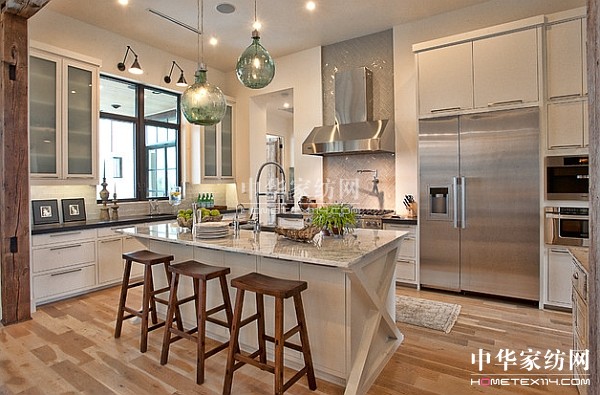 【1】現(xiàn)代簡約風(fēng)格廚房講究“設(shè)計(jì)”不簡單