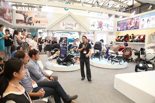 i-baby�ɞ�CBMEչ�����c��i-mummy�W���ǈ�