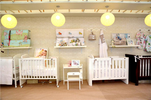 i-baby�ɞ�CBMEչ�����c��i-mummy�W���ǈ�