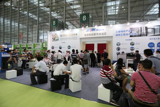 未來之家遮陽窗飾精英共論智能家居應用趨勢