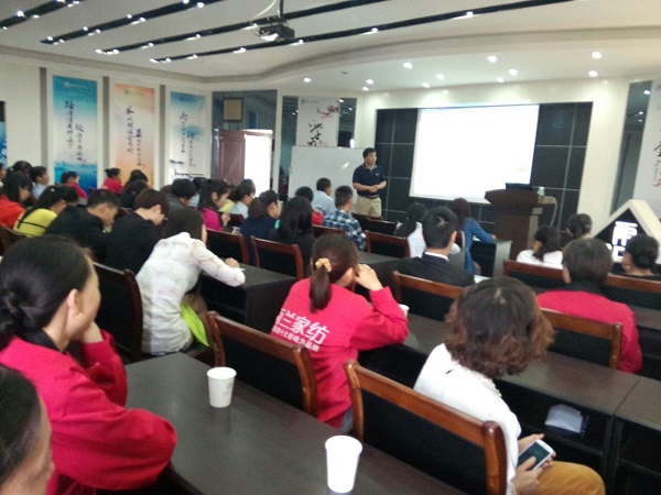 雨蘭迎來新員工全面培訓(xùn)提升個(gè)人綜合素質(zhì)