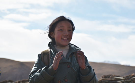 羅萊家紡愛傳西部“被”感溫暖捐贈物資現場報道(2)