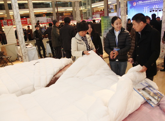 羽博會開幕首日人氣旺高科技創(chuàng)意產(chǎn)品來襲
