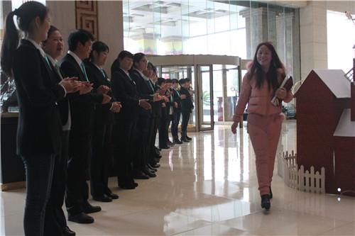 圣富萊2015年春夏新品品鑒會(huì)盛大開啟