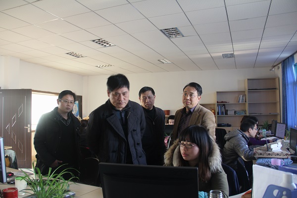 市商務局副局長吳強一行蒞臨雨蘭調研電子商務工作