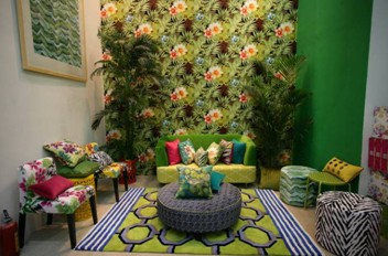 花色斑斕氣韻萬千