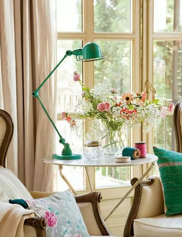 紫羅蘭美翻整夏,醉心床單與復古家居融合