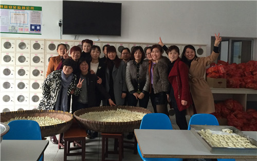 堂皇集團(tuán):關(guān)愛老人,用孝心成就最美女人