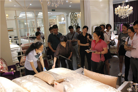 佳麗斯2016秋冬訂貨會(huì)隆重召開