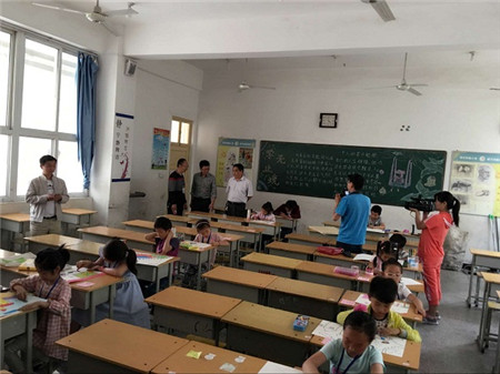 雨蘭2016“家紡消費(fèi)及品牌運(yùn)營(yíng)研討會(huì)”首站—-河南站現(xiàn)場(chǎng)觀摩