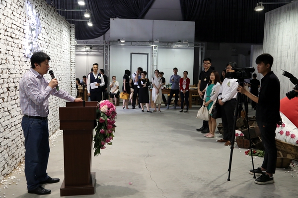 初綻—遇見新我----FEELING品牌發(fā)布會(huì)于北京吉里國(guó)際藝術(shù)園區(qū)舉行